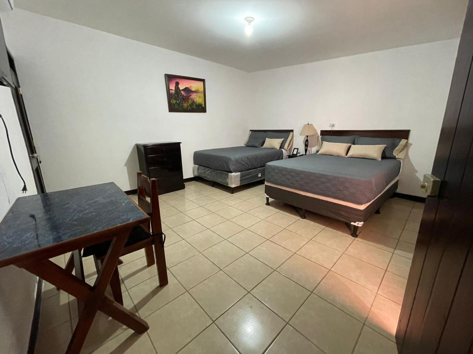 Judys Home - Bed And Breakfast Retalhuleu Quarto foto
